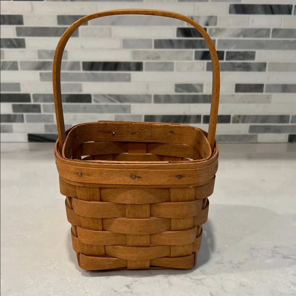 Longaberger 1995 Small Peg Woven Basket Stationary Handle Maple Wood